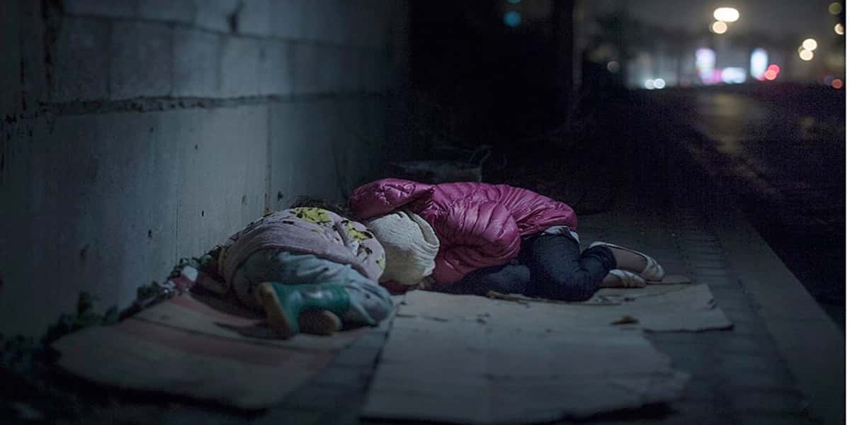 Famoso da Globo dormiu na rua (Foto: Reprodução)
