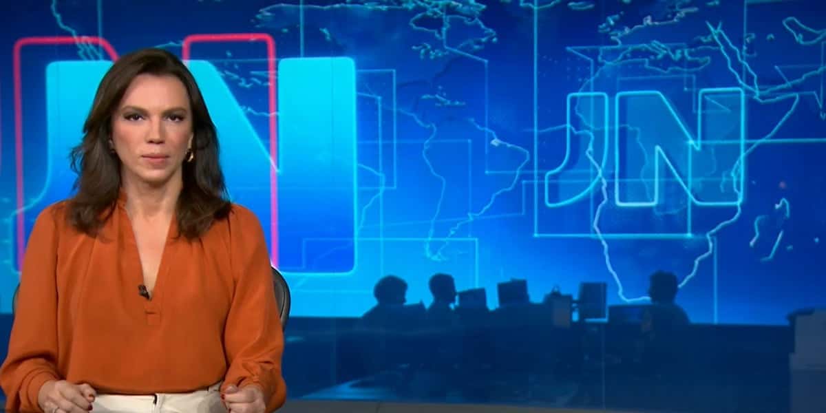 Ana Paula Araújo ao vivo no Jornal Nacional (Foto: Reprodução / TV Globo)