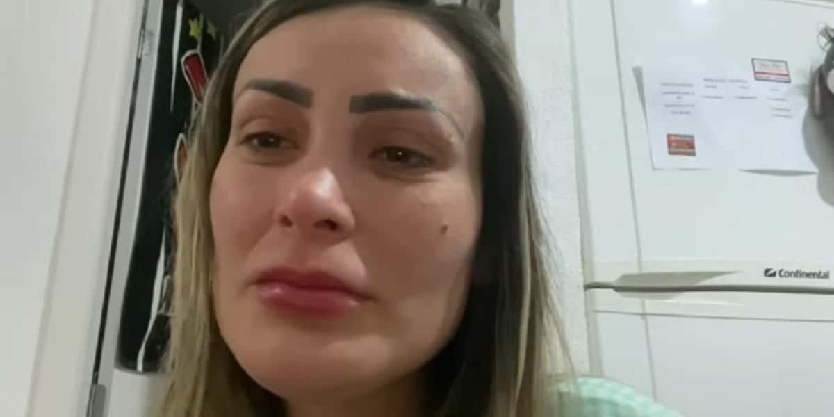 Andressa Urach teria sido amarrada durante o período em que ficou na clínica psiquiátrica (Foto: Reprodução)