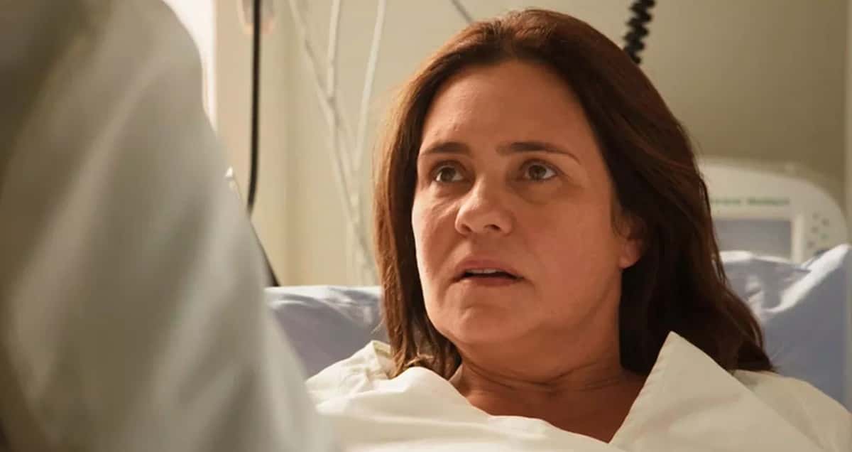 Adriana Esteves como Thelma em Amor de Mãe (Foto: Reprodução/ Globo)