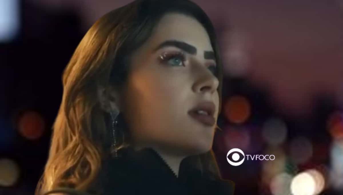 Bomba em Travessia - Quem é a mãe de Chiara? Segredo bombástico será revelado: "Bianca Rossi" (Foto: Reprodução / Globo / Montagem TV Foco)