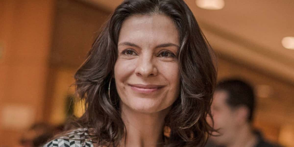 Helena Ranaldi é casada com estrela que está no ar em novela do SBT (Foto: Reprodução)
