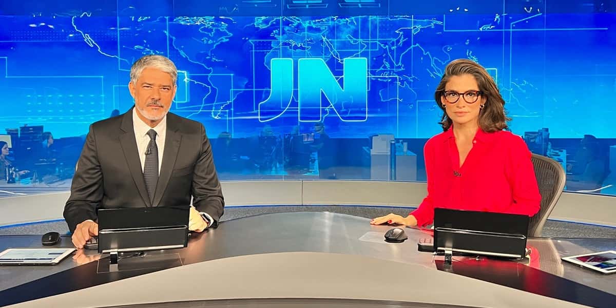 William Bonner e Renata Vasconcellos no Jornal Nacional (Foto: Divulgação / TV Globo)