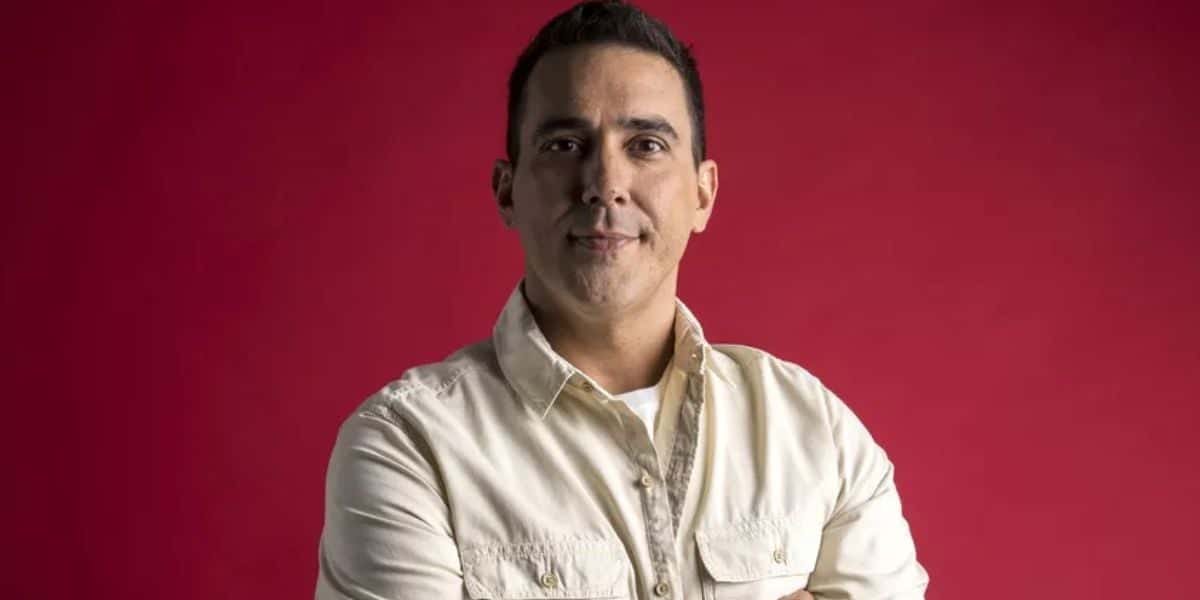 "Falsos colegas, falsos amigos", André Marques 'expulsa' amigos, dá fim em situação e detona: "Ingratos" - Foto Reprodução