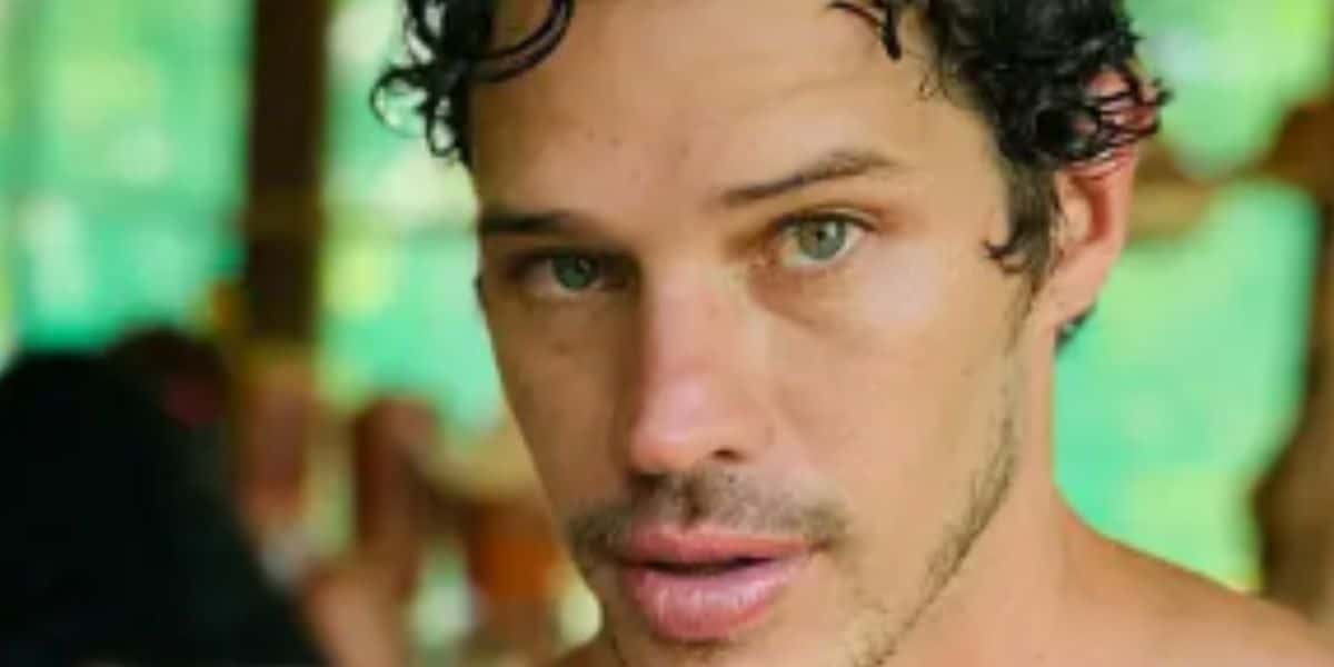 Foto de José Loreto pelado com outro galã da Globo deixou o Brasil incrédulo com partes íntimas à mostra - Foto: Reprodução