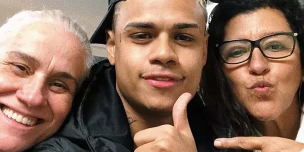 MC Cabelinho está no elenco da novela 'Vai Na Fé', da Globo (Foto: Reprodução)
