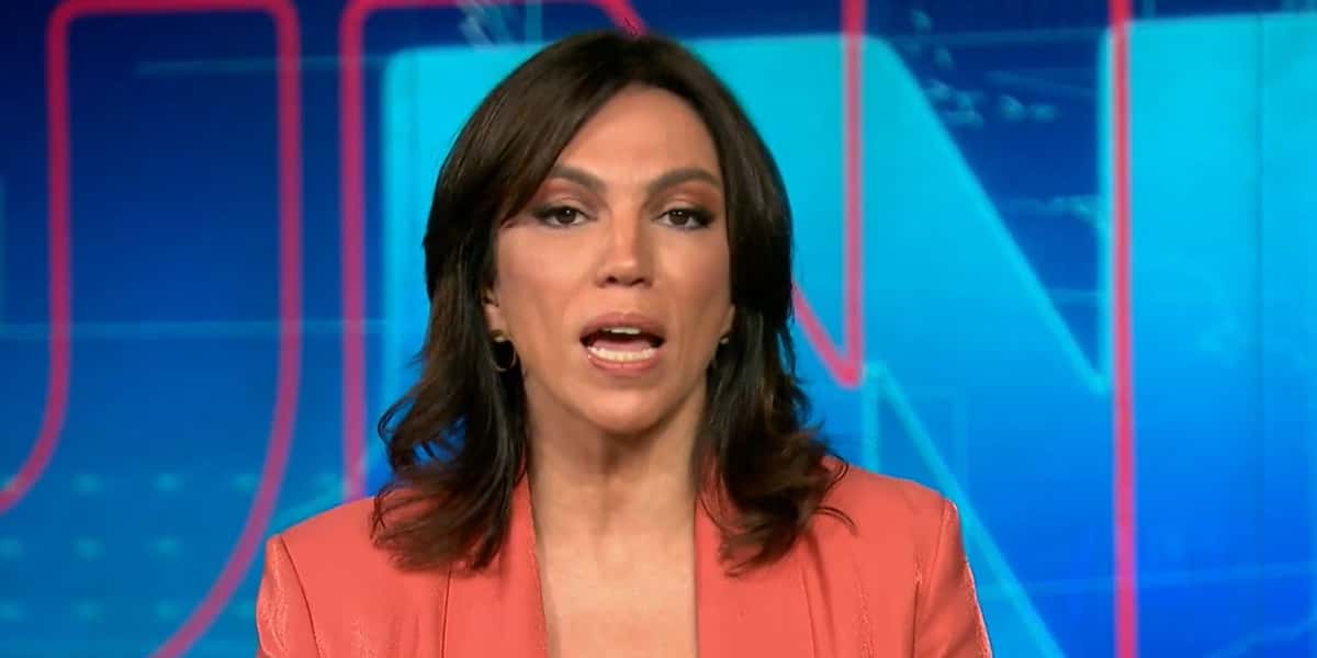 Ana Paula Araújo ao vivo no Jornal Nacional (Foto: Reprodução)