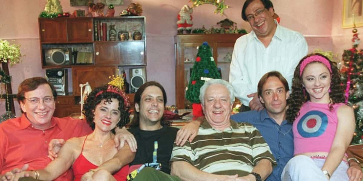 O elenco principal da Grande Família, a comédia que fez muito sucesso na grade da Globo (Foto: Reprodução)