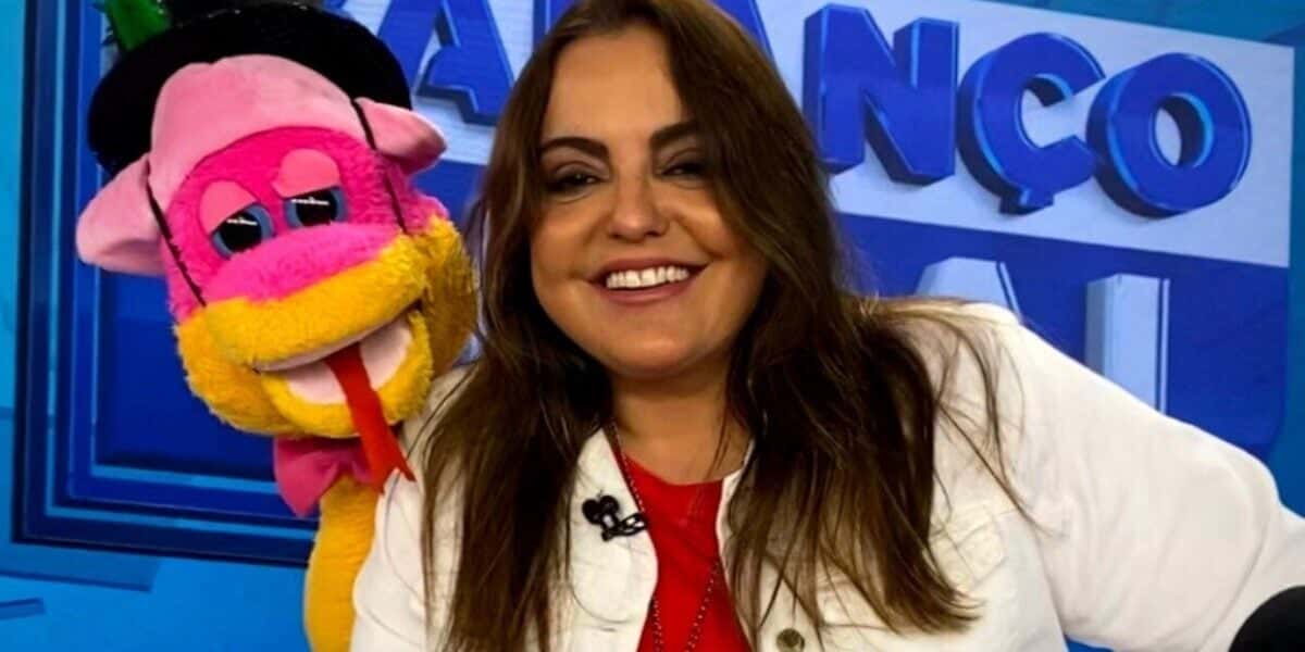 Fabíola Reipert na Hora da Venenosa. (Foto: Reprodução / Record)