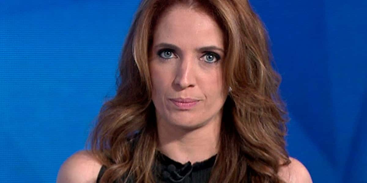 Poliana Abritta é apresentadora do Fantástico (Foto: Reprodução)