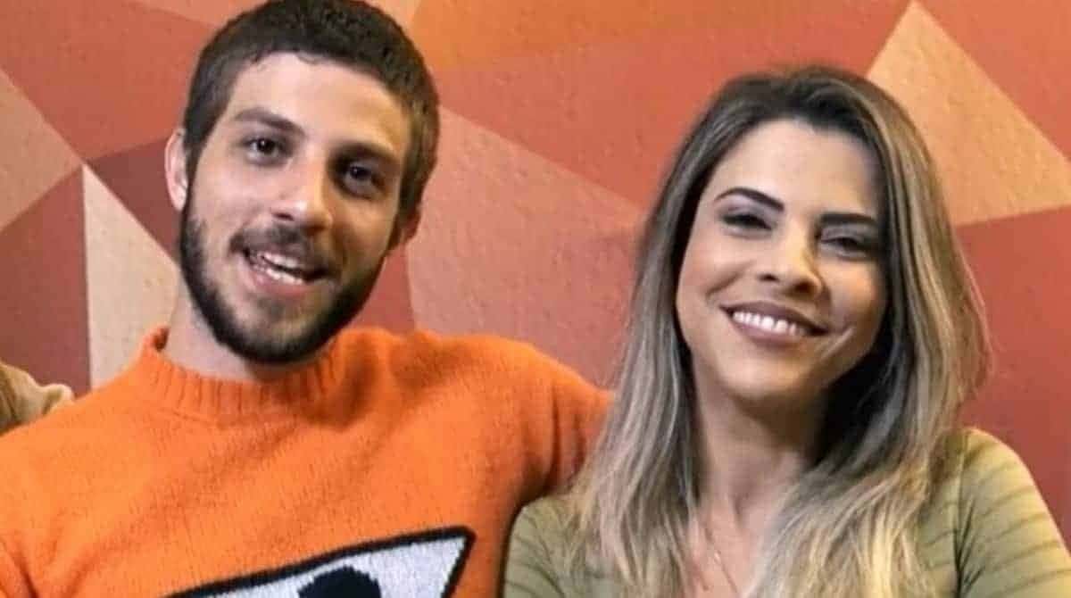 Chay Suede e a mãe (Foto: Reprodução / Internet)