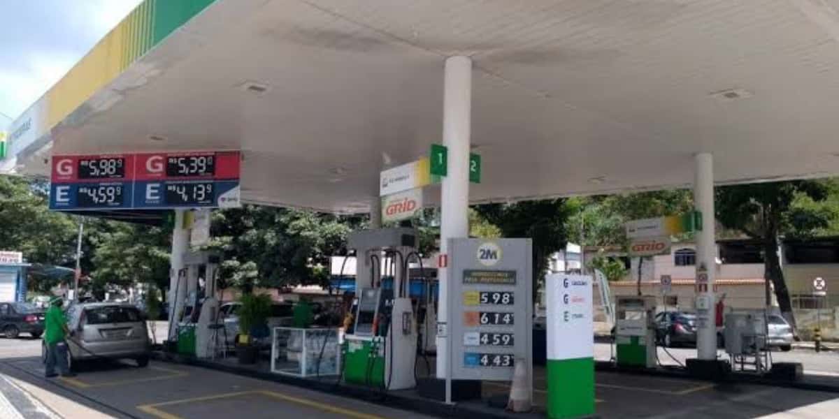 Se você é motorista e abastece, MUITO cuidado: ESTE golpe pode fazer você pagar até o dobro em combustível - Foto Reprodução Internet