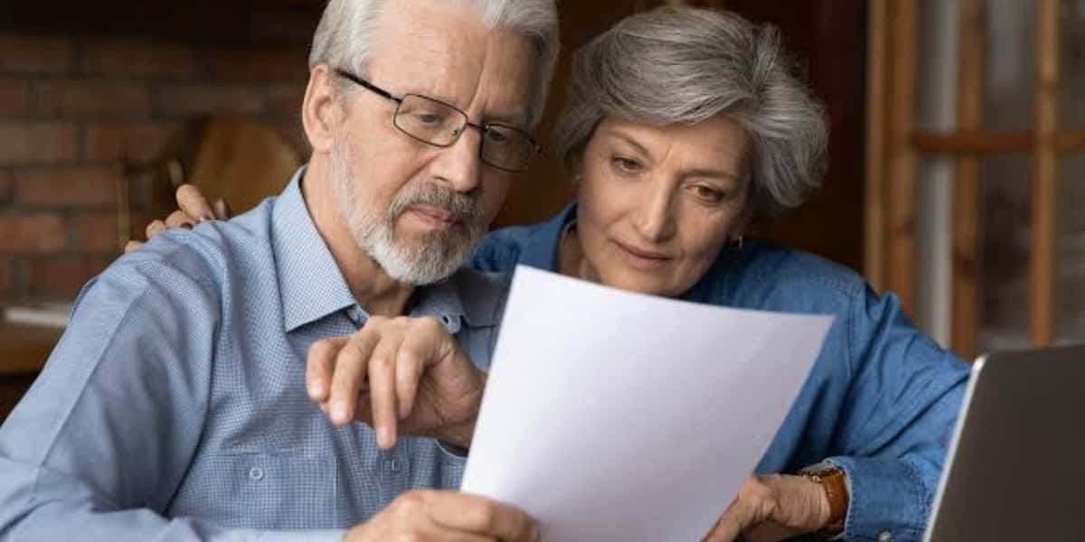 Antes de contratar qualquer serviço idosos precisam analisar bem as condições Foto: Reprodução)
