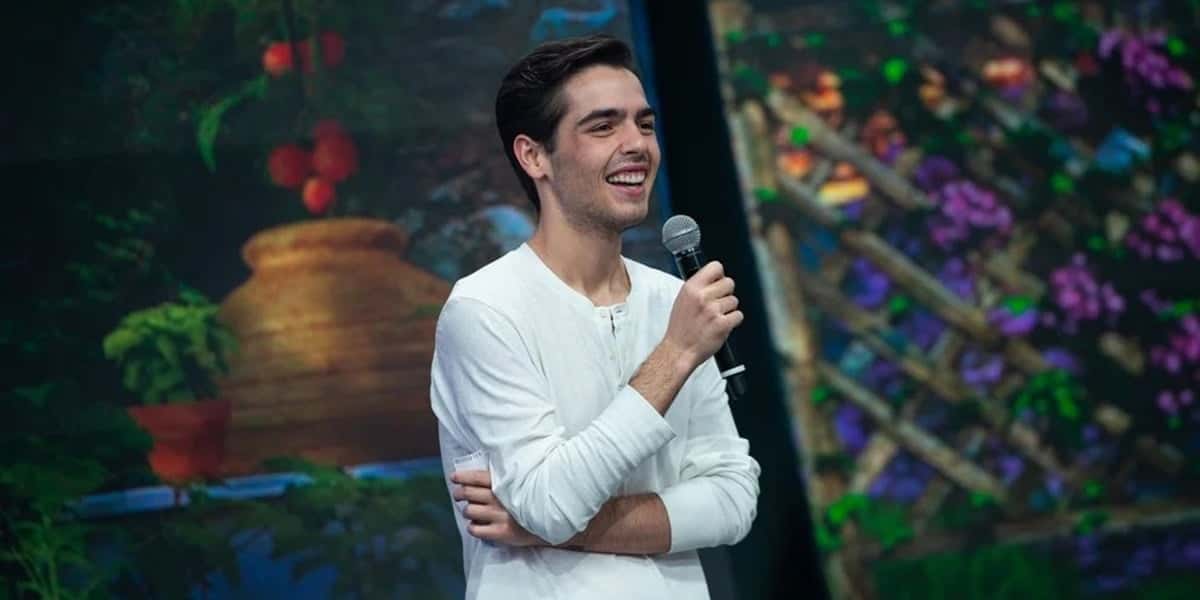 João Guilherme foi promovido a apresentador (Foto: Divulgação / Band)
