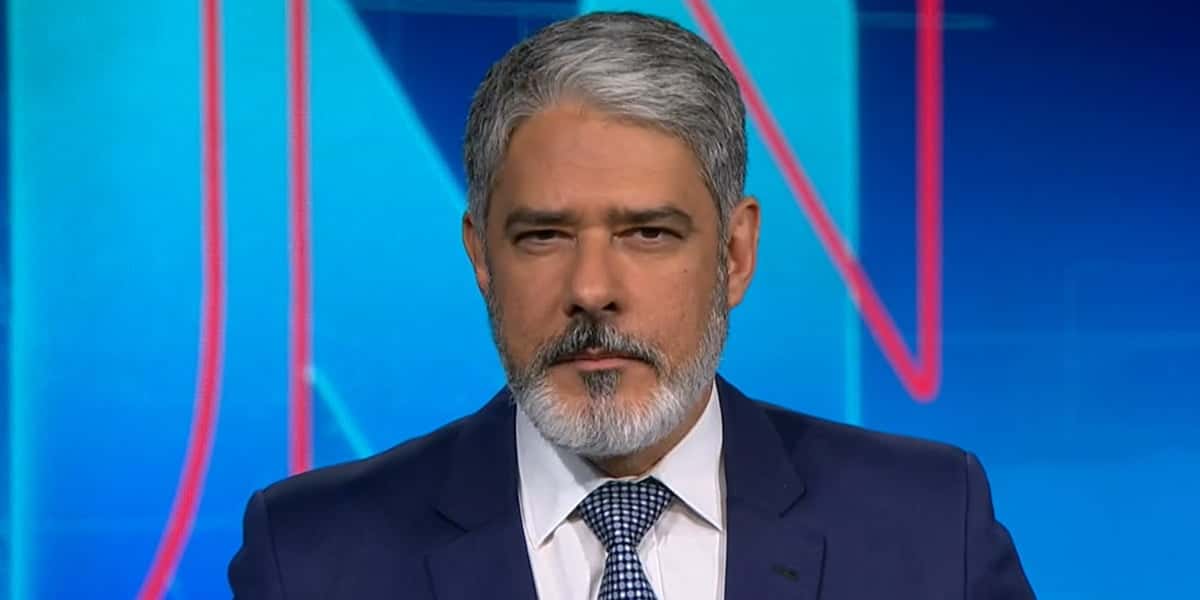 O apresentador William Bonner ao vivo no Jornal Nacional (Foto: Reprodução / TV Globo)