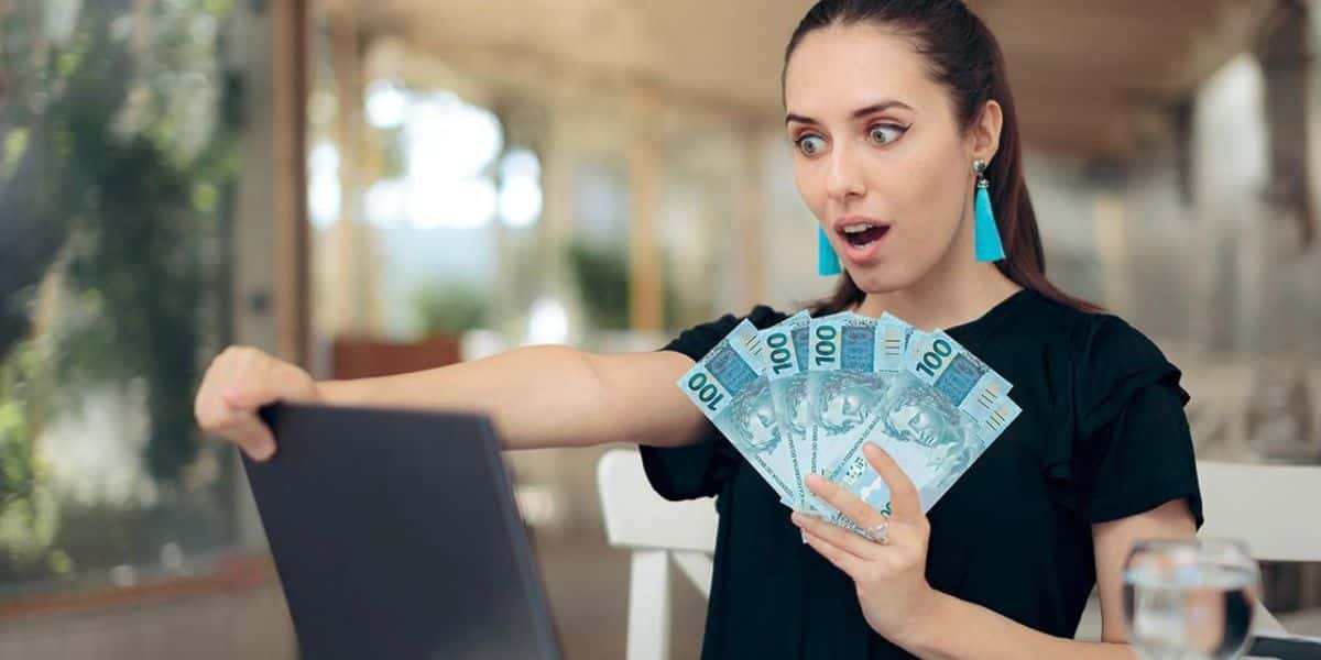 Descobrimos o emprego que te fará ganhar mais de R$10 mil em casa (Foto: Reprodução / Foregon)