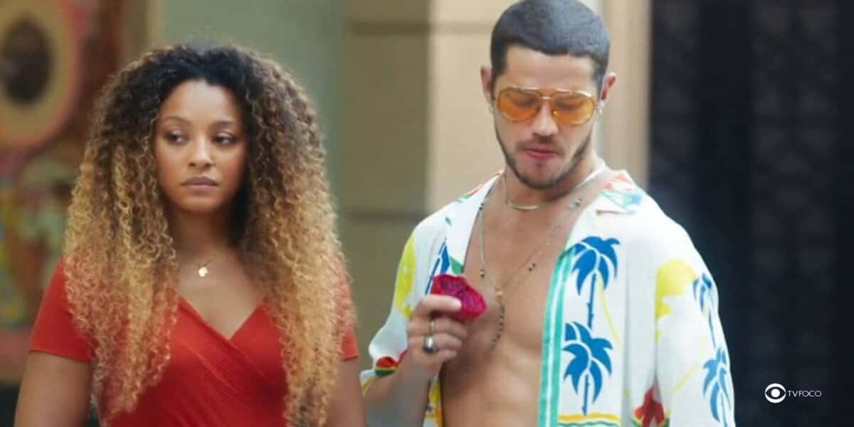 Sol (Sheron Menezzes) e Lui (José Loreto) em Vai na Fé (Foto: Reprodução / Globo)