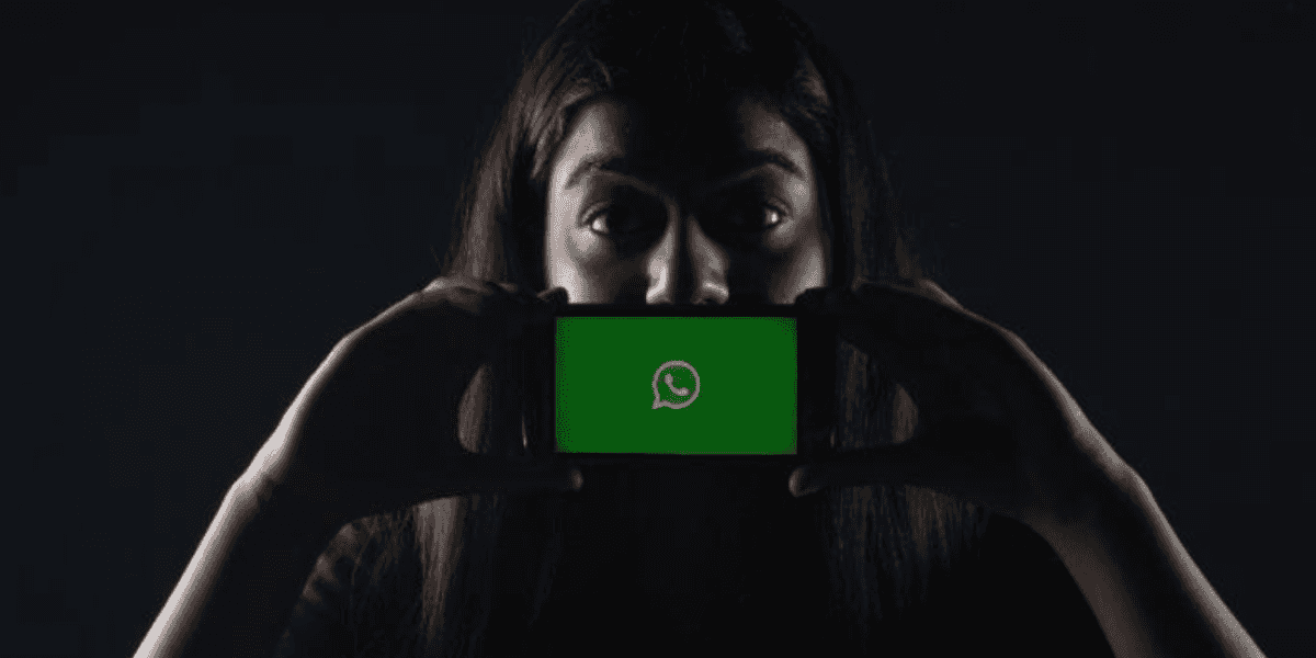 Usuários do Whatsapp e Tiktok estão usando códigos para se comunicar (Foto: Rachit Tank/Unsplash)