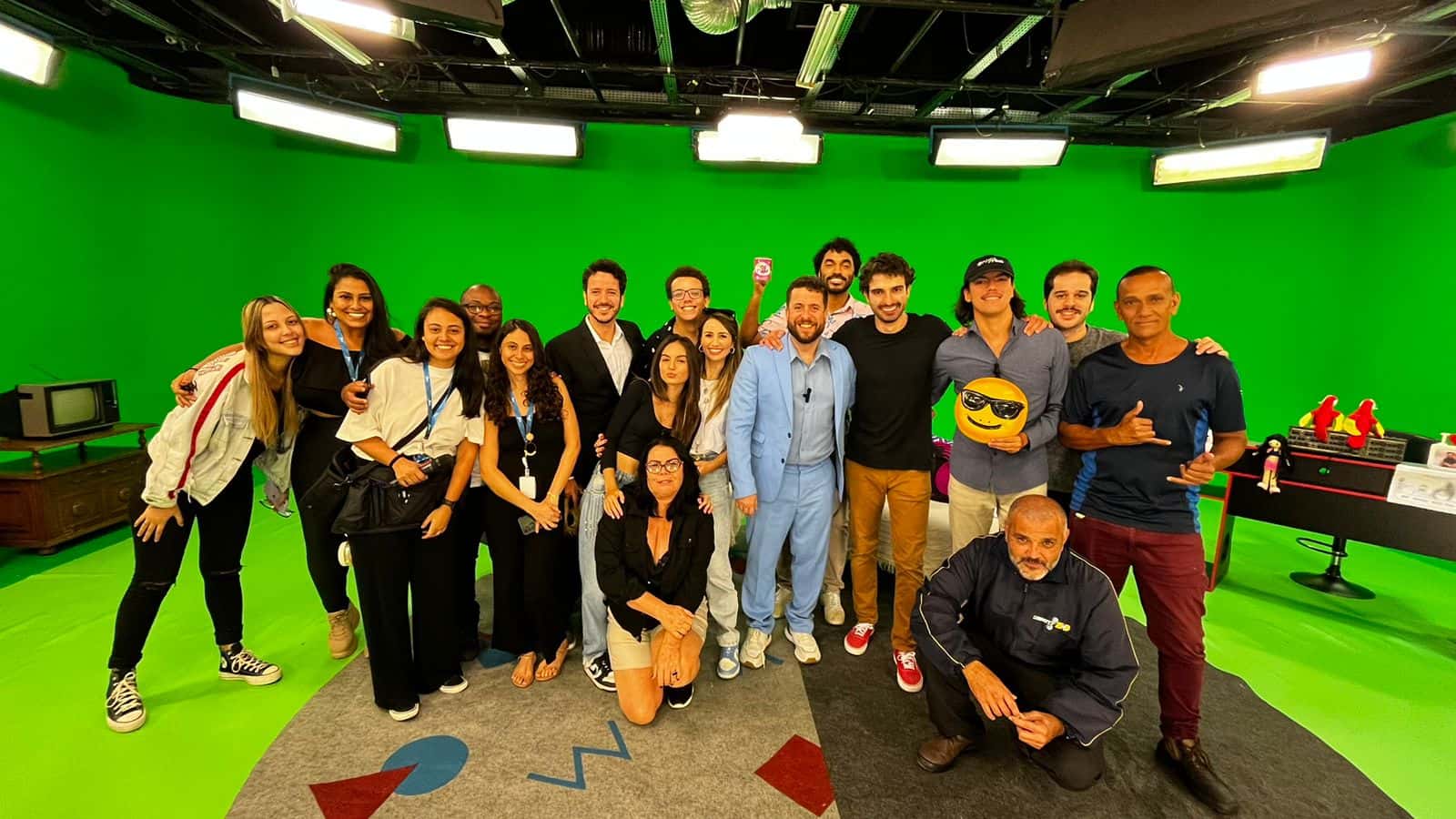 "Foi Mau": em episódio final, Maurício Meirelles tenta vender o programa a concorrentes (Foto: Divulgação)