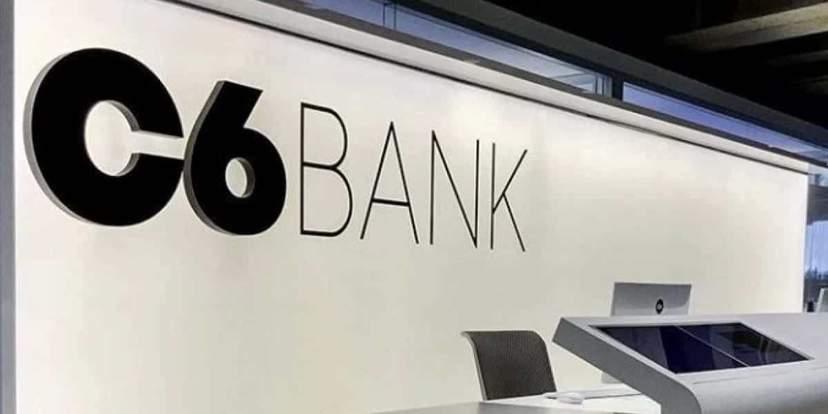 C6 Bank emitiu comunicado ao público (Foto: Divulgação/C6)