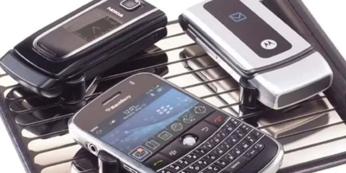 BlackBerry, Nokia e Motorola vendidos em meados de 2008 (Reprodução - internet)