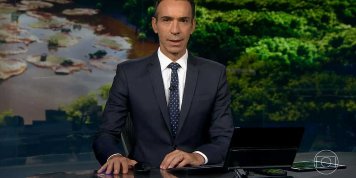 César Tralli comandou o Jornal Nacional (Foto: Reprodução/ Globo)