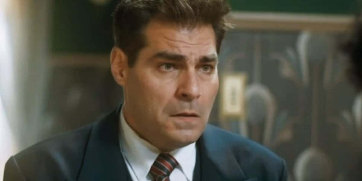 Gaspar é apaixonado por Gilda da novela Amor Perfeito (Foto: Reprodução/Globo)
