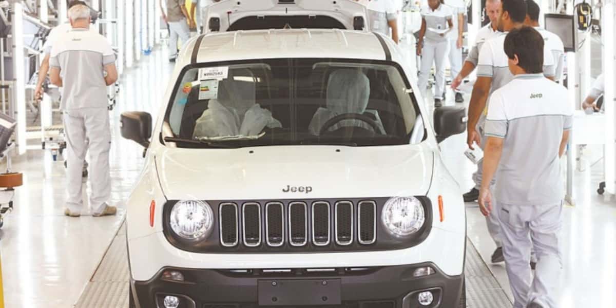 A marca vai produzir novo SUV compacto - Foto: Reprodução/Internet