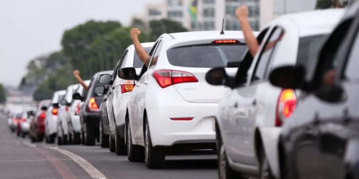 Motoristas de aplicativo (Foto Reprodução/Internet)