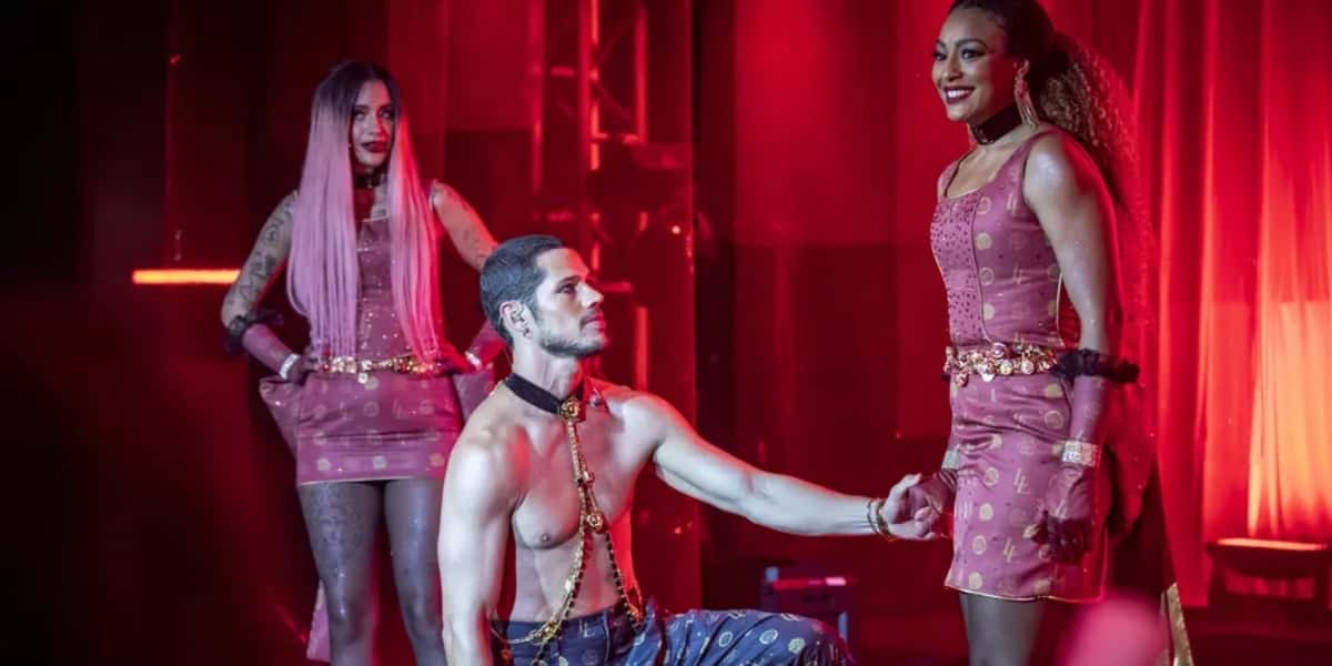 Ivy (Azzy), Lui Lorenzo (José Loreto) e Sol (Sheron Menezzes) em "Vai Na Fé" (Foto: Divulgação/TV Globo)