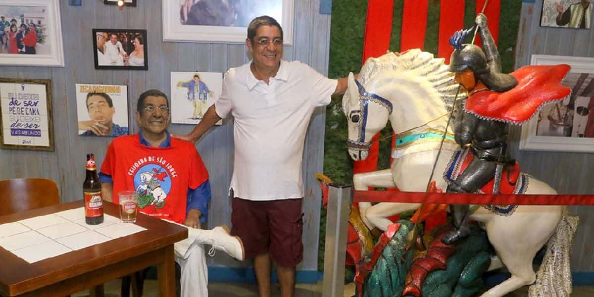 Zeca Pagodinho em seu bar no Rio de Janeiro (Reprodução - Instagram)