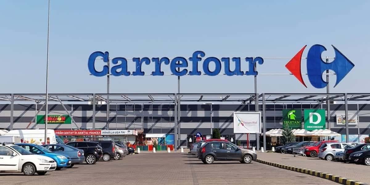 Rival do Carrefour vende suas lojas (Reprodução: Internet)