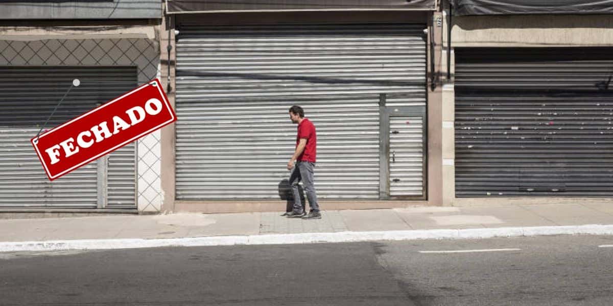 Lojas fechadas em rua - Foto Reprodução Internet