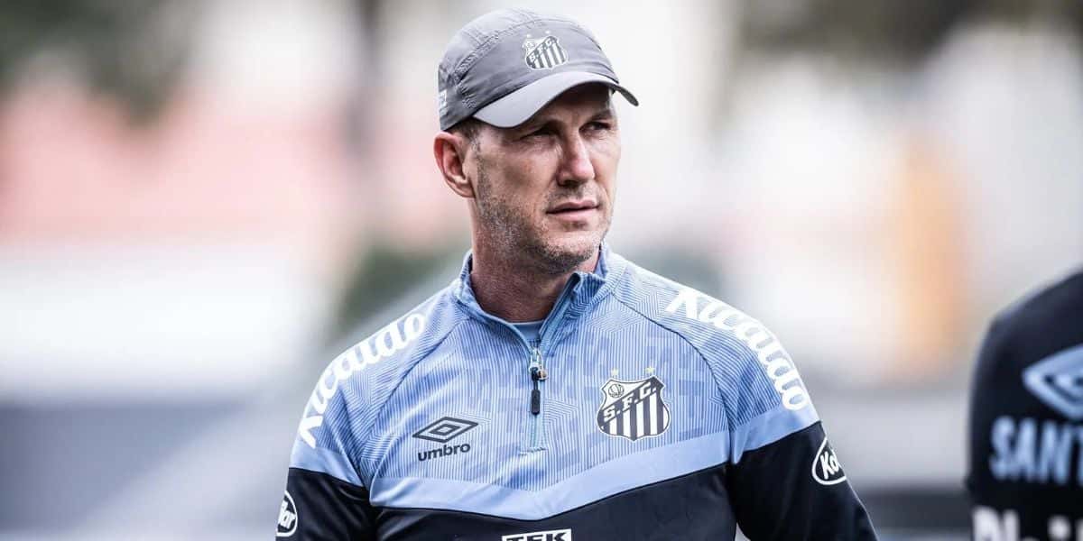 Paulo Turra no Santos (Reprodução - Internet)