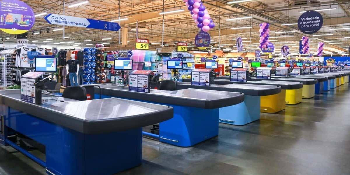 Carrefour emitiu comunicado oficial sobre fechamento de unidade (Foto: Reprodução Internet)