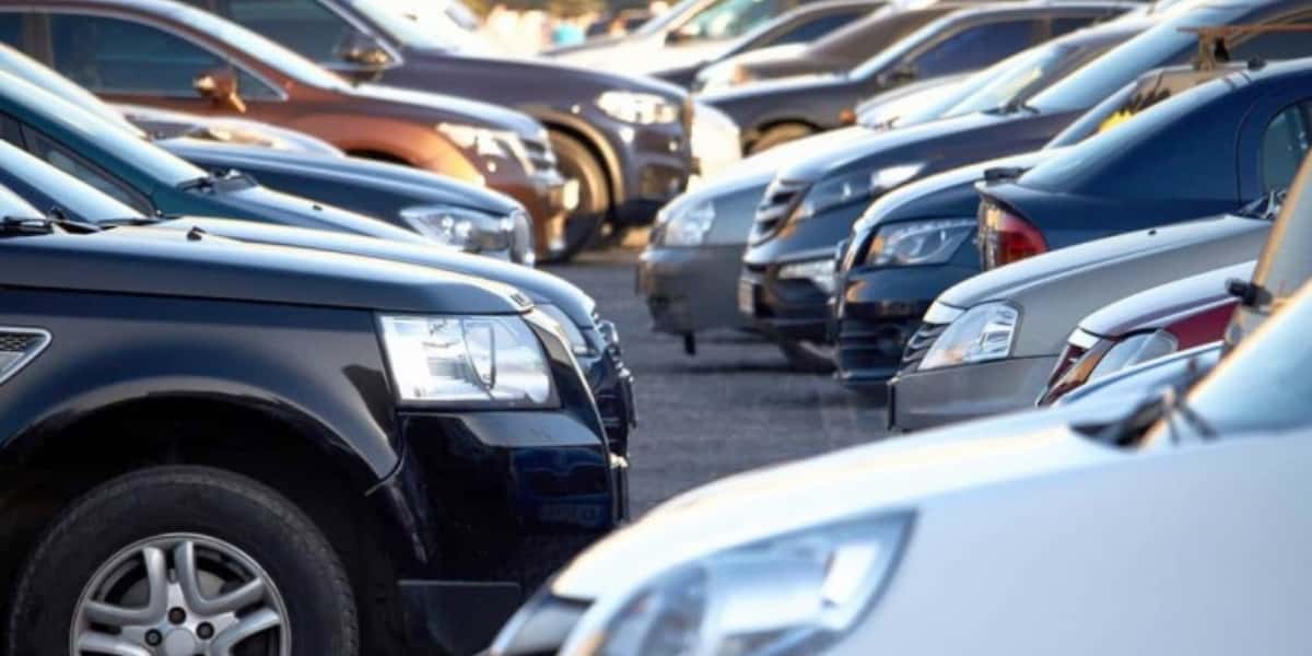 Carros completos por até R$ 30 mil (Foto: Reprodução)