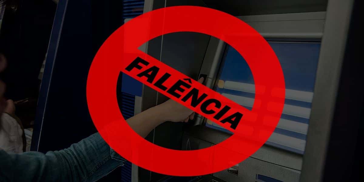 Falência de quase 2 mil bancos gera desespero (Reprodução: TV Foco)