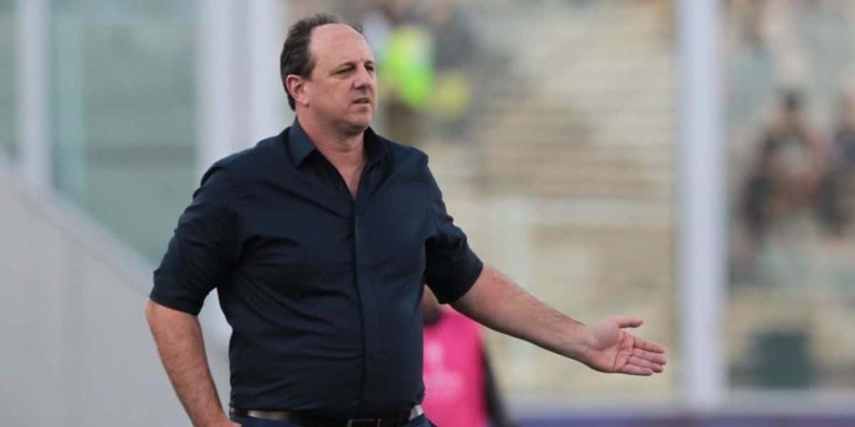 Rogério Ceni pode assinar contrato que jamais queria (Reprodução: Internet)