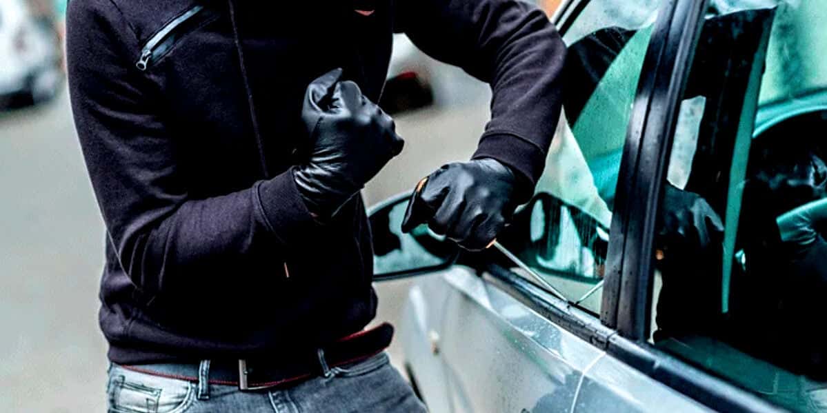 Roubo de carros aumentou no Brasil nos últimos tempos (Foto Reprodução/Internet)