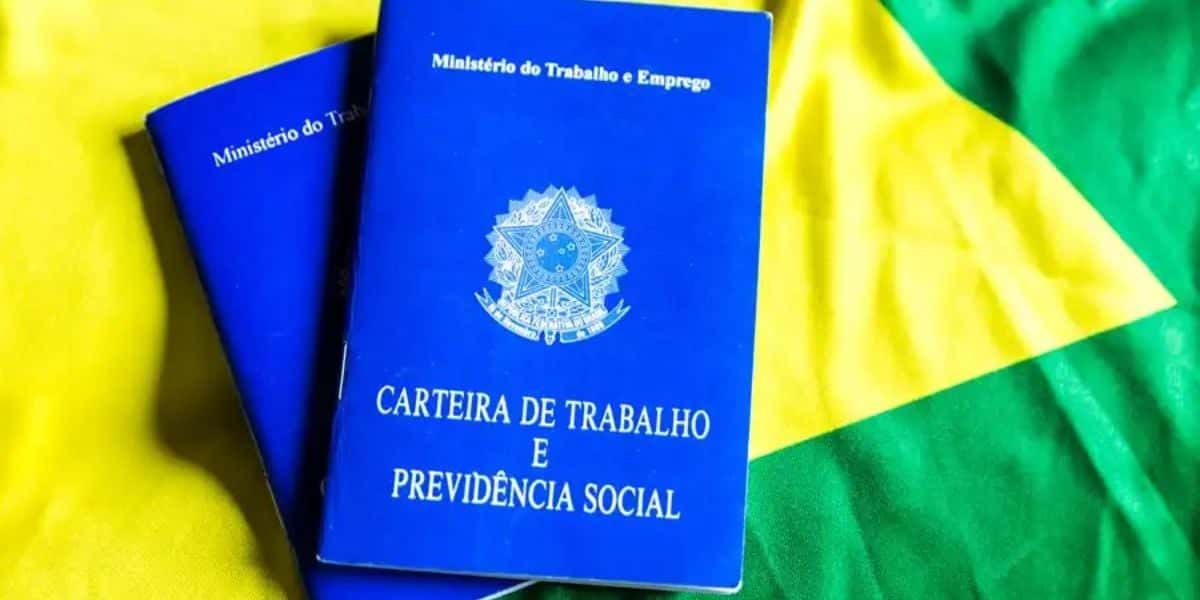 Trabalhadores de carteira assinada podem receber até R$1,3 mil (Reprodução: Internet)