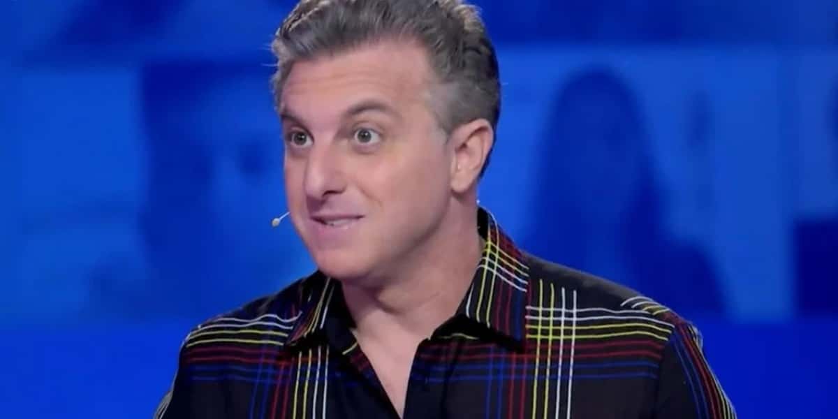 Luciano Huck é apresentador do Domingão (Foto: Reprodução / TV Globo)