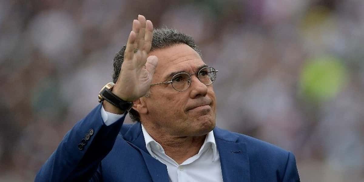 Fim de contrato de 3 estrelas deixou Luxa aos prantos (Foto: Reprodução Internet)