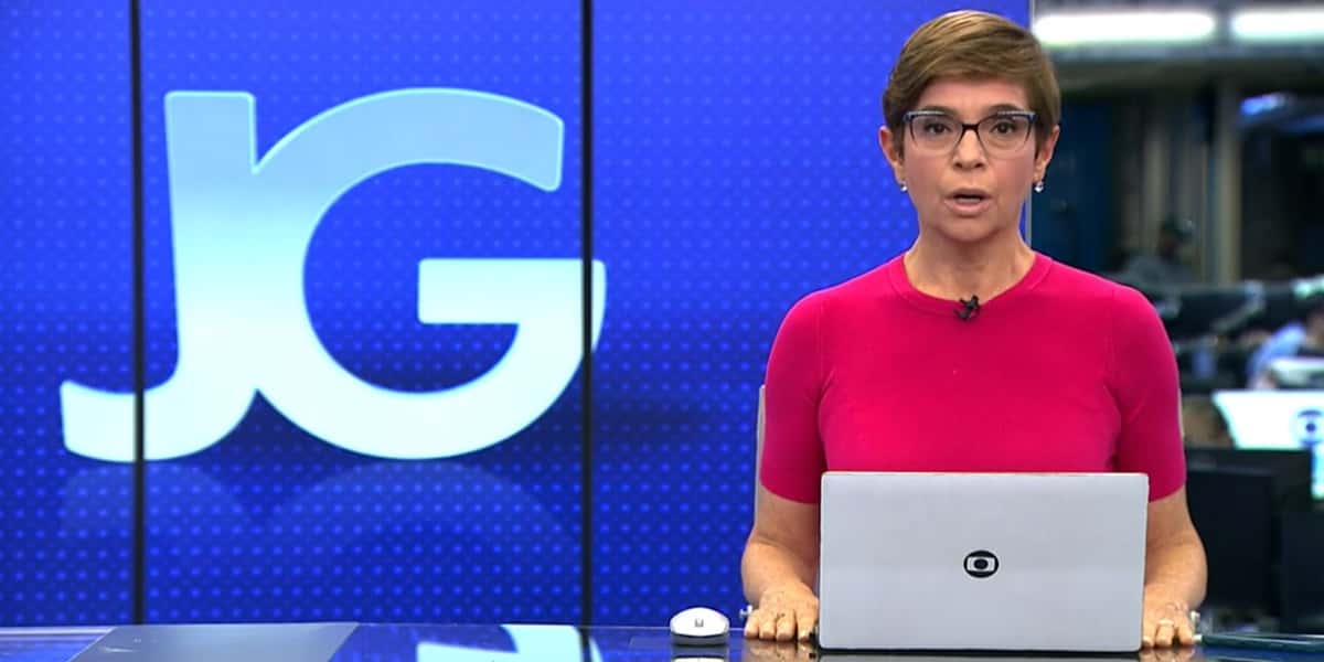 Renata Lo Prete entrou com plantão ao vivo (Foto: Reprodução / TV Globo)