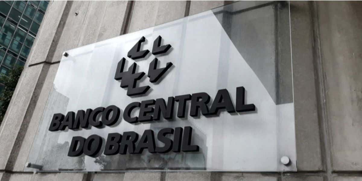Comunicado oficial do Banco Central sobre falência de banco (Reprodução: Internet)