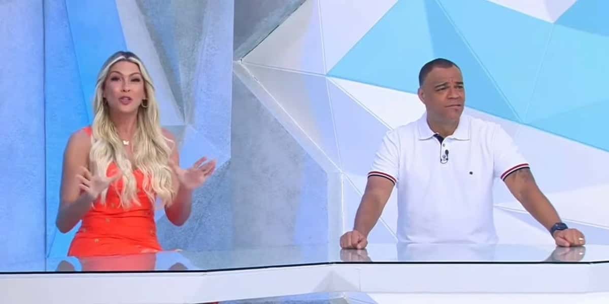 Renata Fan e Denílson elevaram audiência do "Jogo Aberto" (Foto: Reprodução/Band)