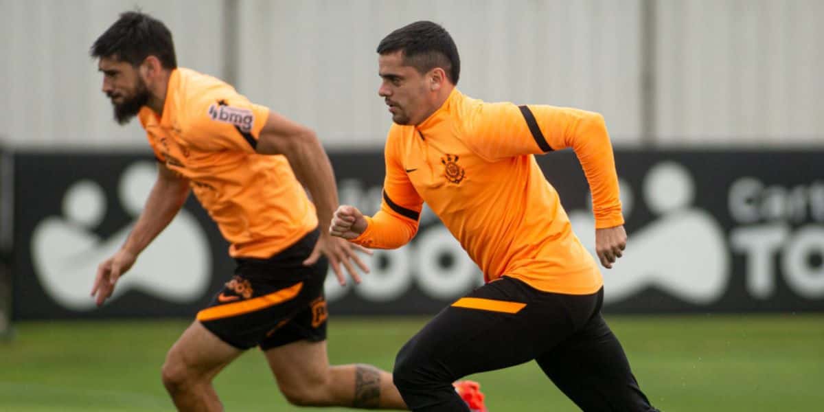 Fagner e Bruno Méndez - (Foto: Internet)