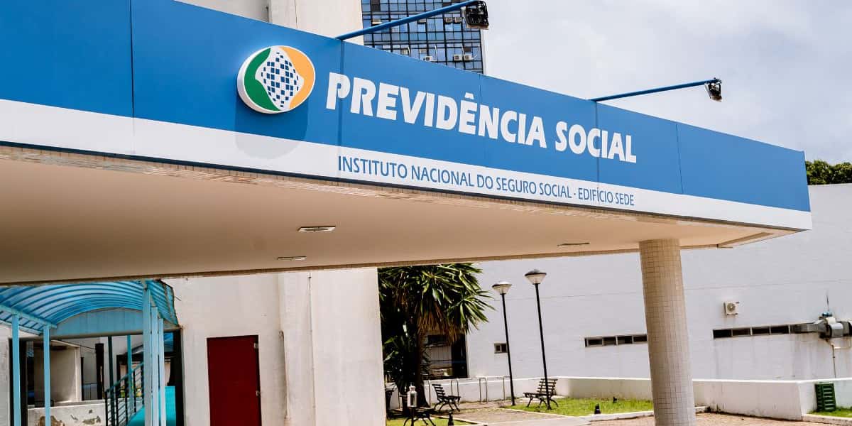 Lei do INSS para quem quer se aposentar em 2024 está CONFIRMADA (Foto: Divulgação/Internet)