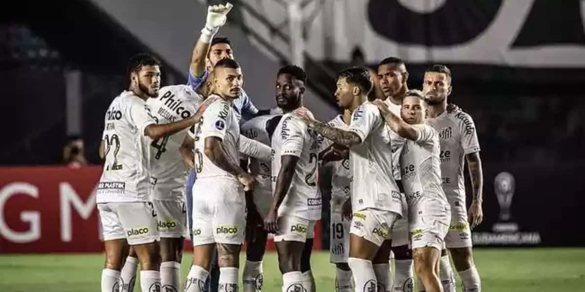 Jogador do Santos é massacrado por jornalista (Foto: Divulgação)