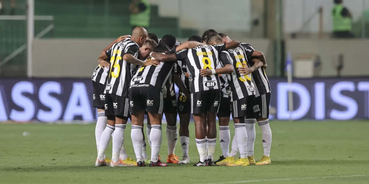 Elenco do Atlético-MG - (Foto: Reprodução / Internet)