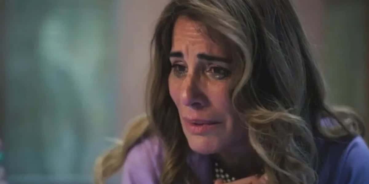 Irene (Gloria Pires) ficará entre a vida e a morte em "Terra e Paixão" (Foto: Reprodução/TV Globo)